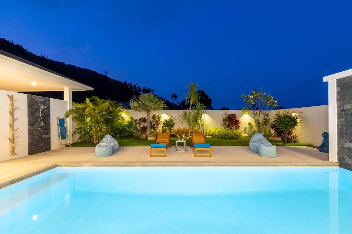 Laura By -near Cystal Bay- Inclued Airport Pick Up Villa