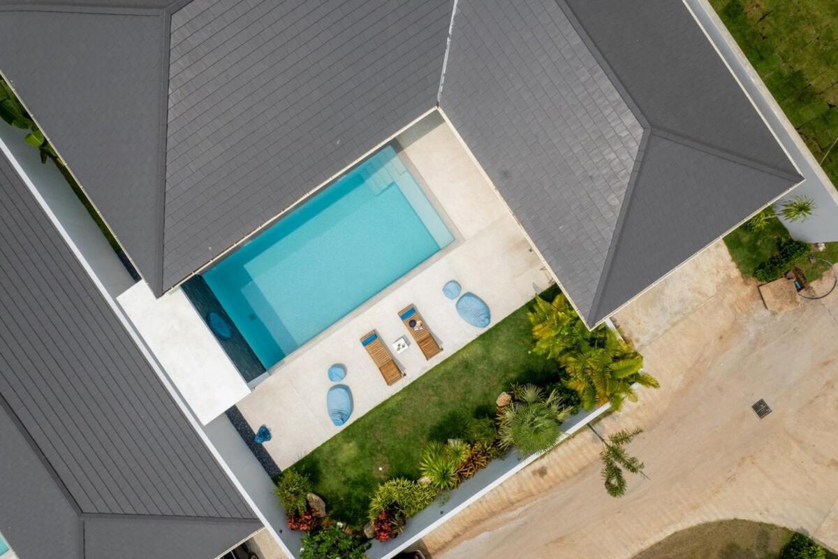 Laura By -near Cystal Bay- Inclued Airport Pick Up Villa *